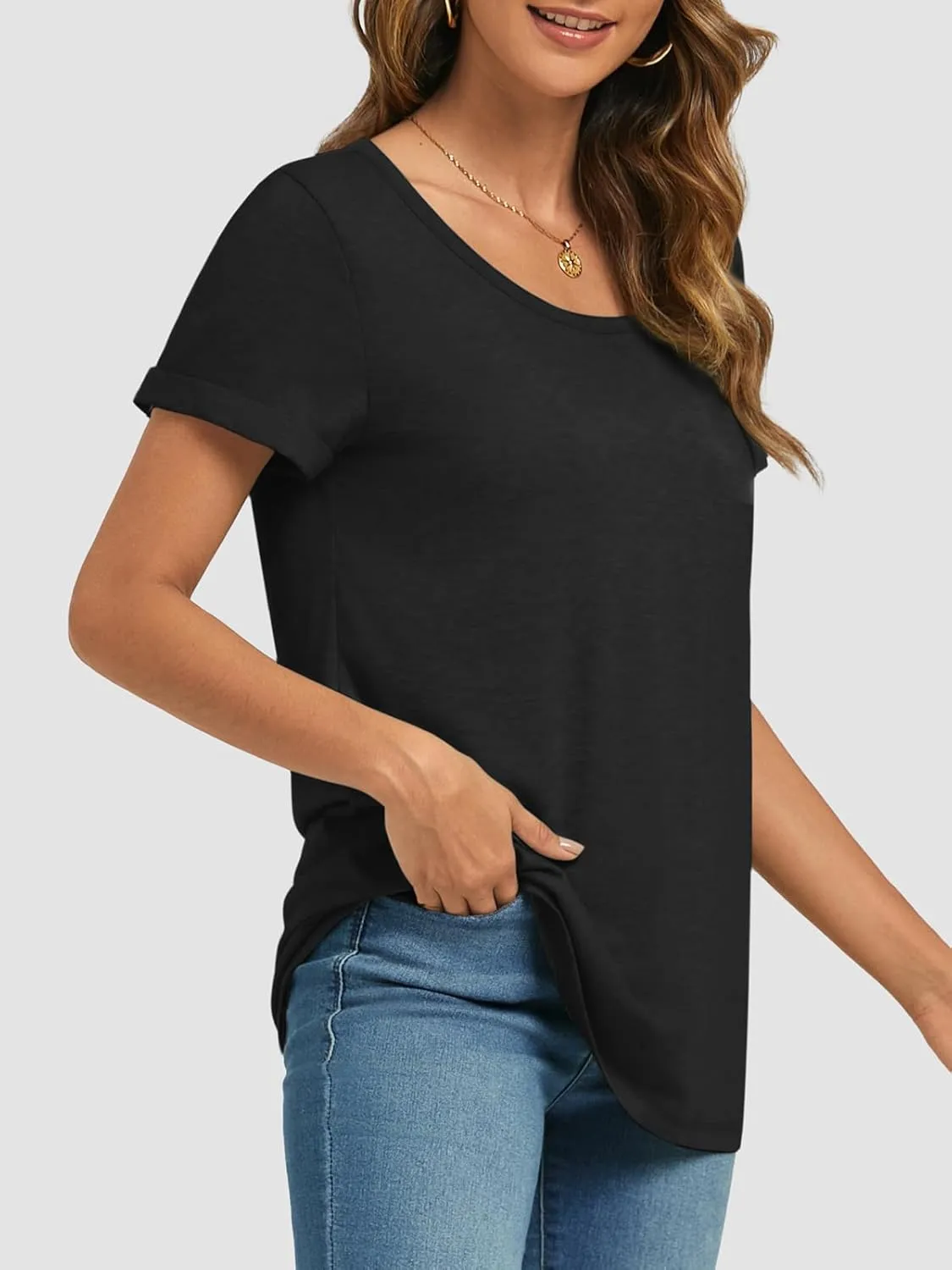 ATHMILE T Shirts Short Sleeve Scoop Neck Tees for Women Fashion Tops Trendy Casual Summer Outfits Clothes 2025