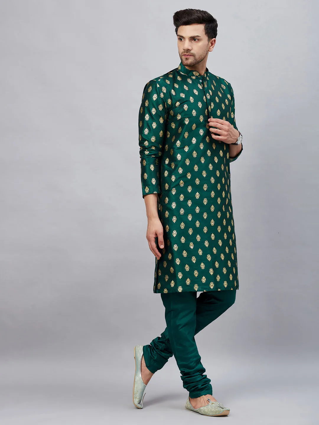 Jashvi Men's Green Foil Print Silk Blend Kurta Pyjama Set